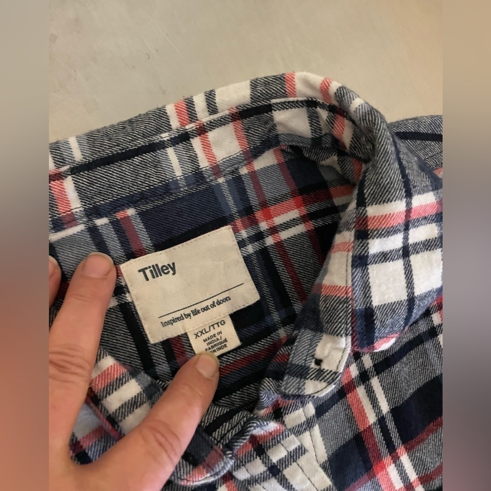 Tilley - plaid flannel - Picture 6 of 7
